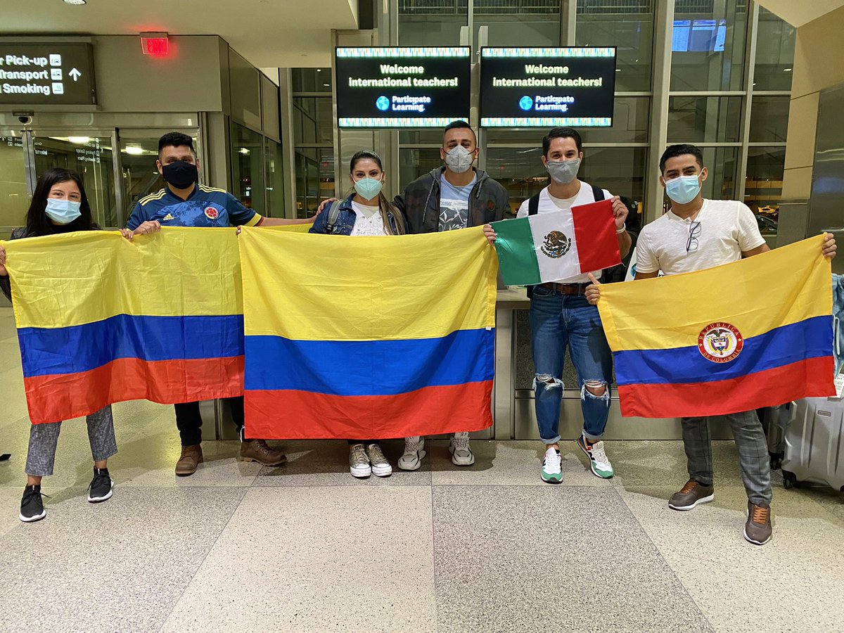 Finally here🇺🇸! Nice to meet the Best Admisión Specialist <a href="/ScorzaSilvia/">Silvia Scorza</a> !! And all my Colombian 🇨🇴 Friends 🙏🏼♥️✈️ <a href="/ParticipateLrng/">Participate Learning</a> #Arriving