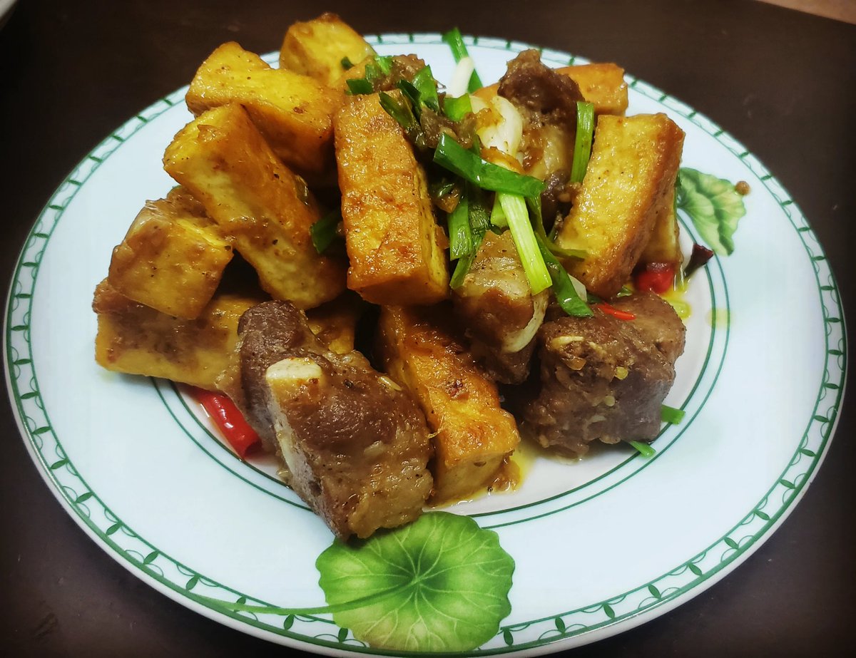 ntvblog's tweet photo. Home cooking #dinner #vietnamesemeal #homecooking #cơmtối #comtoi #comnha #comnha #easymeal #easymeals #fastmeal #easycooking #ẩmthựcsàigòn #amthucsaigon #mónngonsàigòn #monngonsaigon #saigonfood #hochiminhfoodie #hochiminhfood #vietnamesefood https://t.co/zAgkl5g0sV