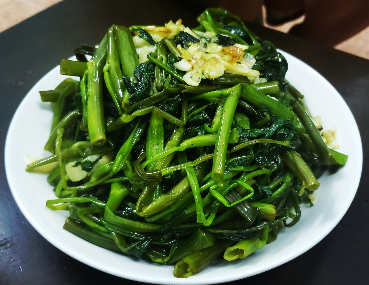 ntvblog's tweet photo. Home cooking #dinner #vietnamesemeal #homecooking #cơmtối #comtoi #comnha #comnha #easymeal #easymeals #fastmeal #easycooking #ẩmthựcsàigòn #amthucsaigon #mónngonsàigòn #monngonsaigon #saigonfood #hochiminhfoodie #hochiminhfood #vietnamesefood https://t.co/zAgkl5g0sV