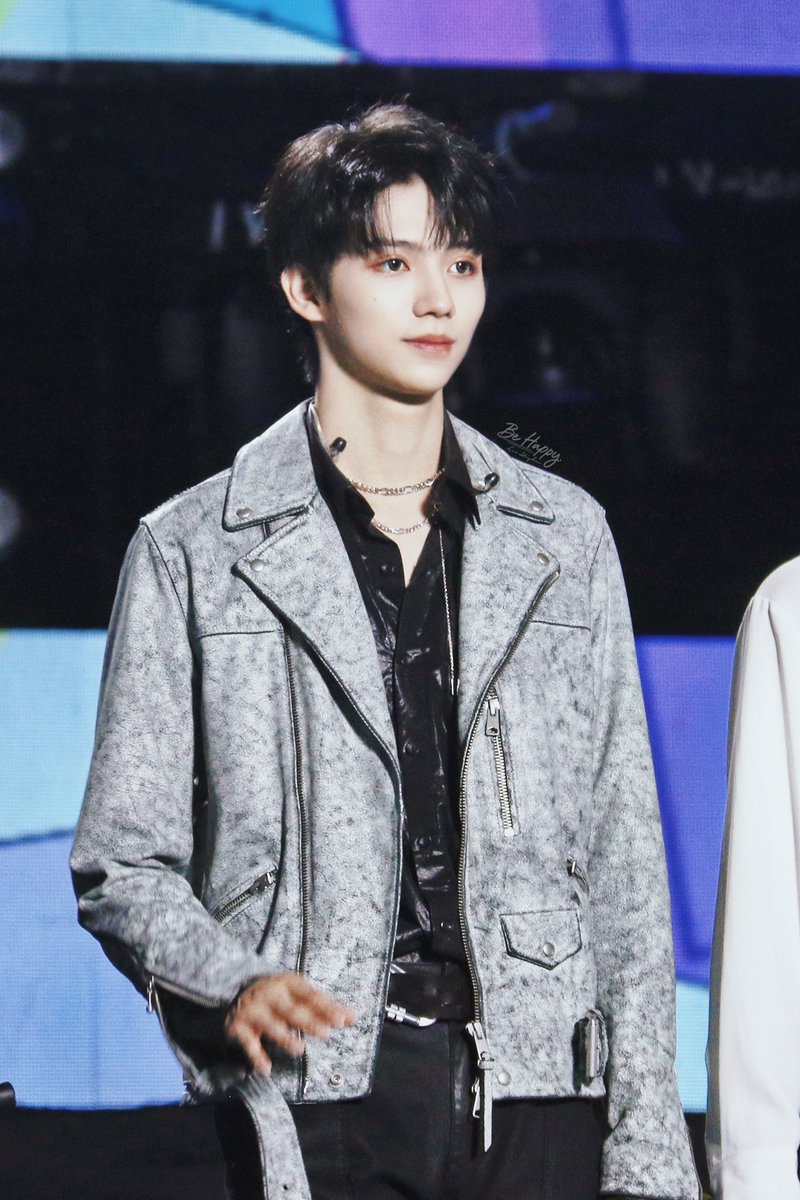 lyzarchive's tweet photo. 21.07.25 | Super Music Festival

© BeHappy·罗一舟

#罗一舟 #LuoYizhou https://t.co/syhpjQj2bo