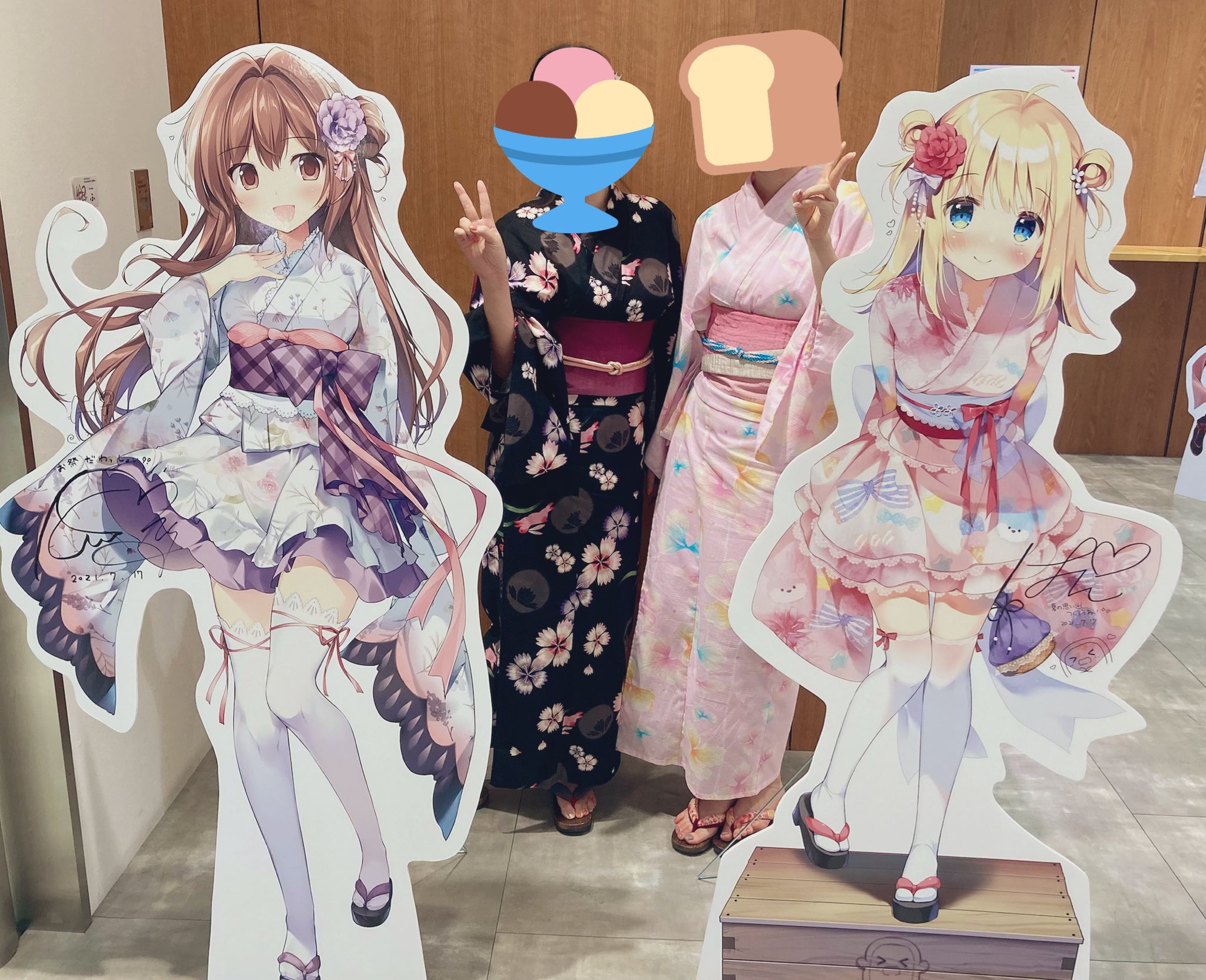 Karory 乙夜かろり 9 11コミトレａ38ab ふたり展大阪 全日程無事に終了しました 大阪はあたたかい土地でした ぱんはじめ 撮影手伝ってくれた方 会場来てくれた皆さん楽しい時間をありがとうございました 今年最高のお祭りになりました 最後に2