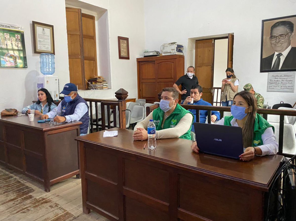 SeguridadAnt's tweet photo. Nos encontramos acompañando las elecciones atípicas en los municipios de #Tarazá y #Titiribi, velando por la protección y la seguridad en estas jornadas democráticas.
@GobAntioquia @Registraduria @GobiernoAnt https://t.co/sz3eokCg61