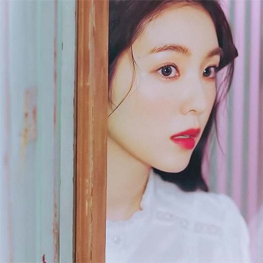 EWBF140801's tweet photo. Queens Archive 
#레드벨벳 #아이린 https://t.co/hvHt9mB5sl