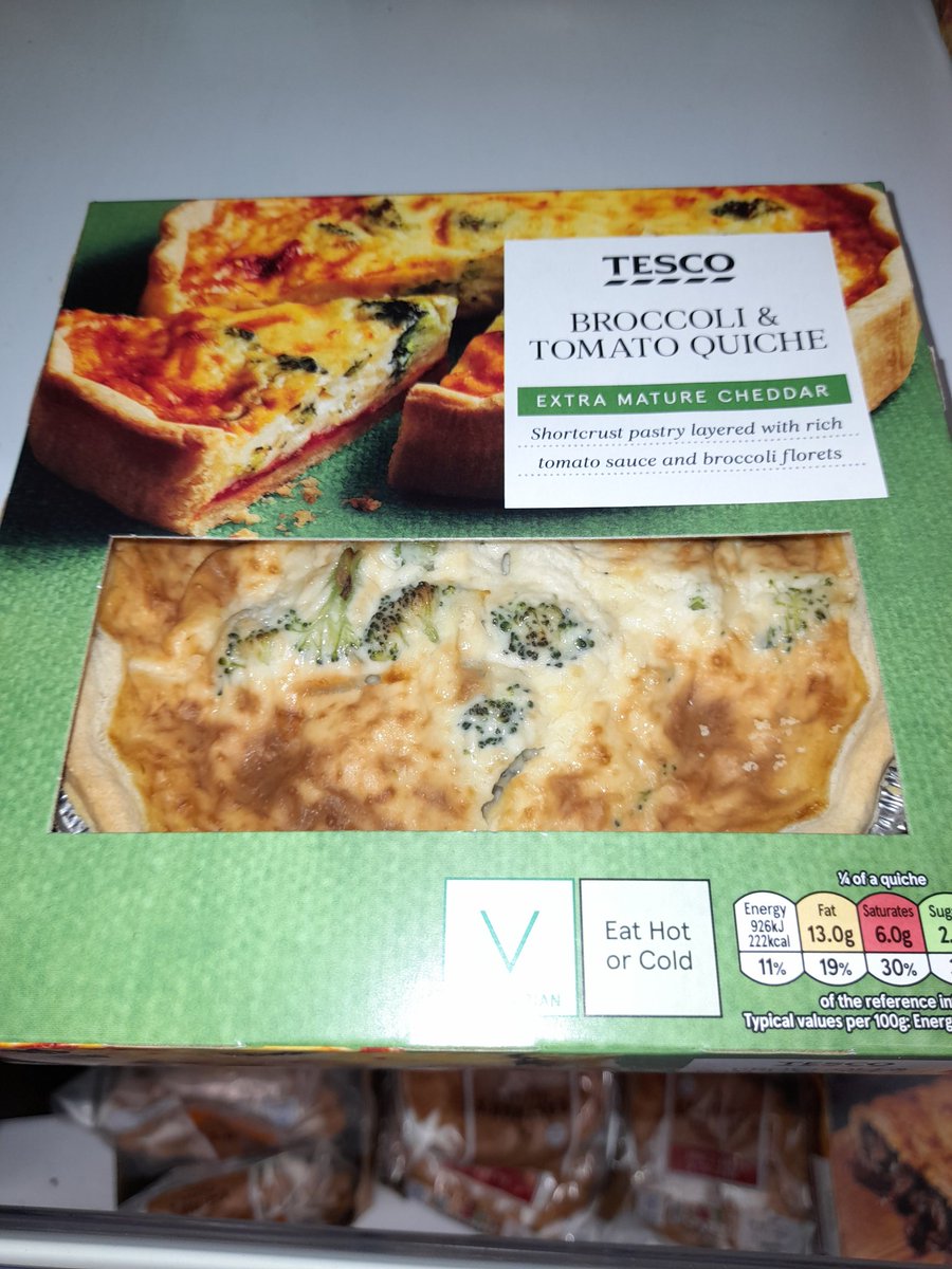Day 25 of #plasticfreejuly. @Tesco do you not think your customers are clever enough to manage to recognise quiche without a #pointlessplastic window?