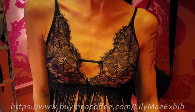 Hey all, I've set up a tip page where you can chip in without a full patreon subscription. Every little<a href="/tag/summertime"class="tags"><span>#summertime</span></a><a href="/tag/exhibition"class="tags"><span>#exhibition</span></a><a href="/tag/husbandandwife"class="tags"><span>#husbandandwife</span></a><a href="/tag/publ"class="tags"><span>#publ</span></a>