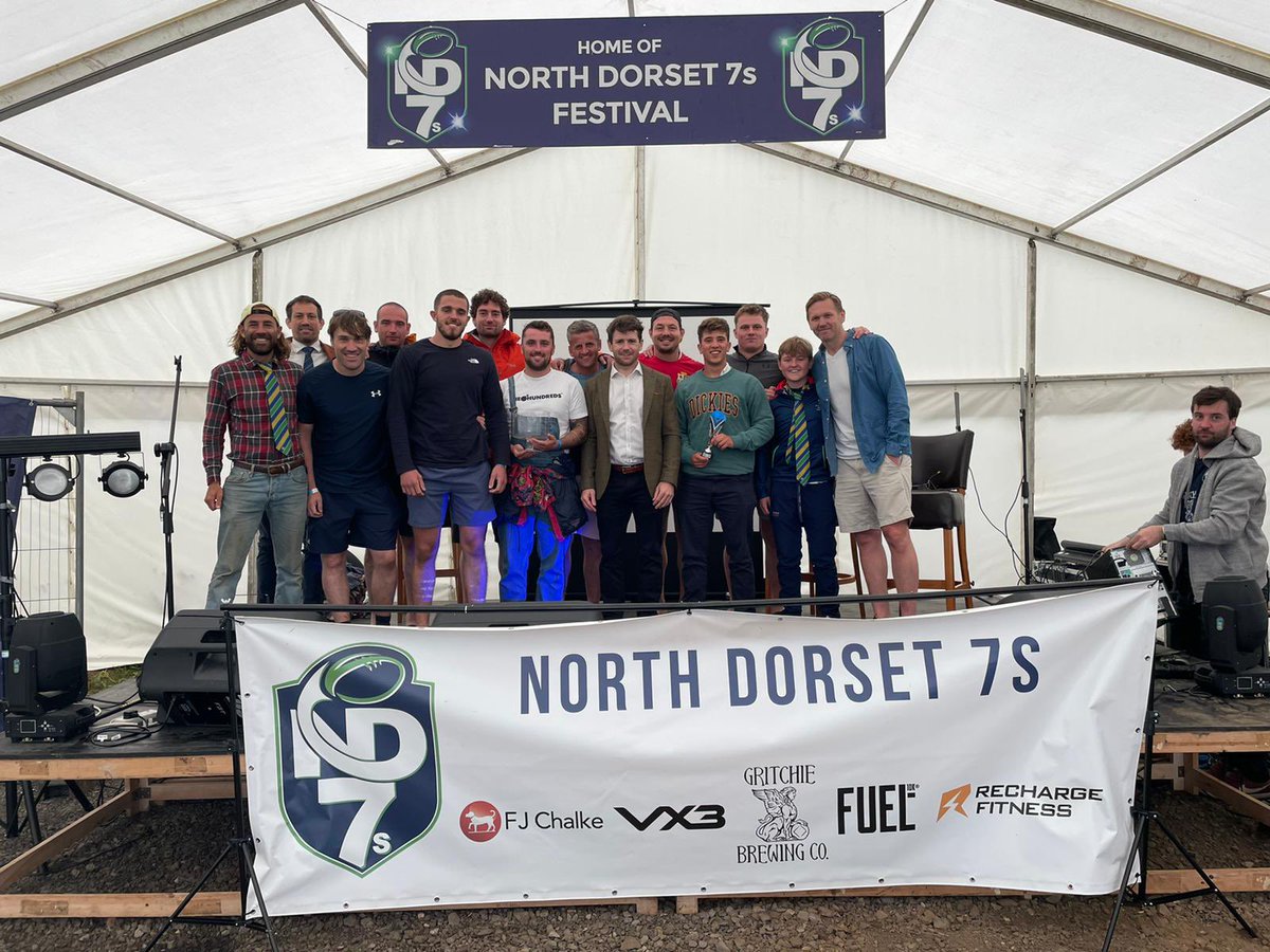 _pintsizehero's tweet photo. Wonderful experience being amongst the @RugbyPodcast Eggchasers , thank you so much @Jbeardmore and Tim #Alfiesarmy https://t.co/kdDJQjMh32