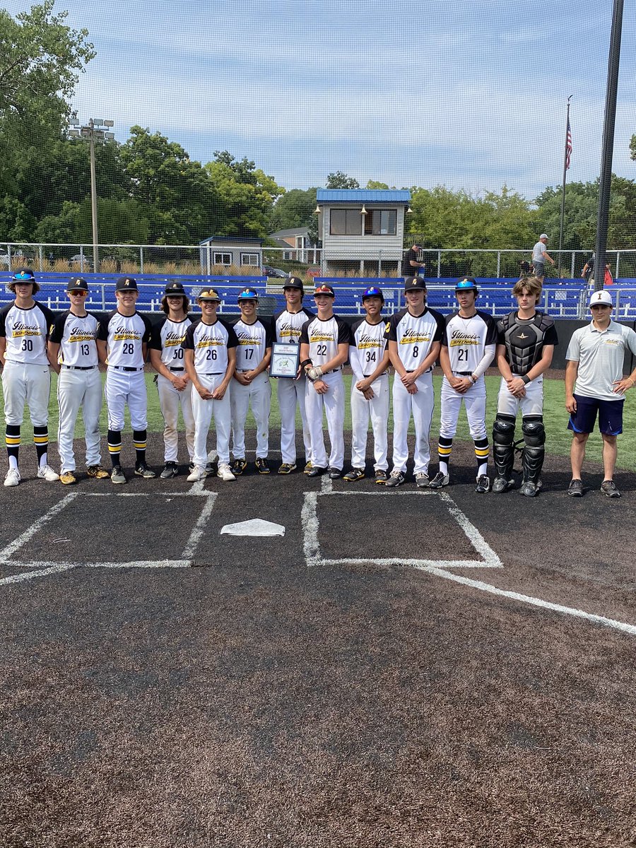 ILLightning2024's tweet photo. ‘24 Lutz finishes 1st place @DiamondSportsPr at Judson U. @newmandanny28 @Cvans524 each with W in semi and finals, @SKennamann with 4 RBI and a save on the day. https://t.co/i93BosPe51