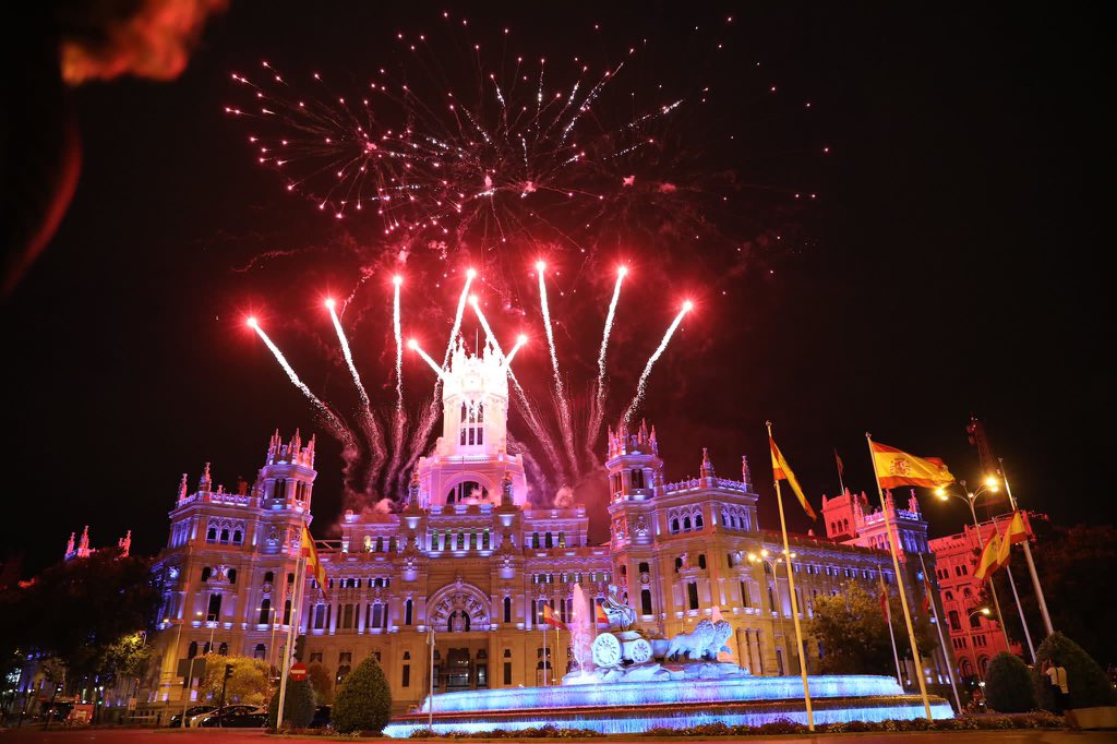 🎆🎆🎆De Madrid al cielo 🎆🎆🎆

El Paisaje de la Luz, compuesto por el Paseo del Prado y el Parque del Retiro, ya es oficialmente Patrimonio de la Humanidad <a href="/UNESCO_es/">UNESCO en español 🏛️#Educación #Ciencia #Cultura</a>

¡Qué gran ciudad tenemos! 

#MadridPatrimonioMundial