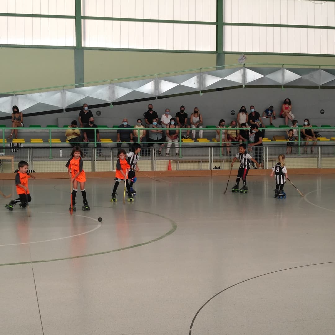 Avui els més petits i petites del nostre club han jugat el seu primer partit... Enhorabona!! 👏👏👏