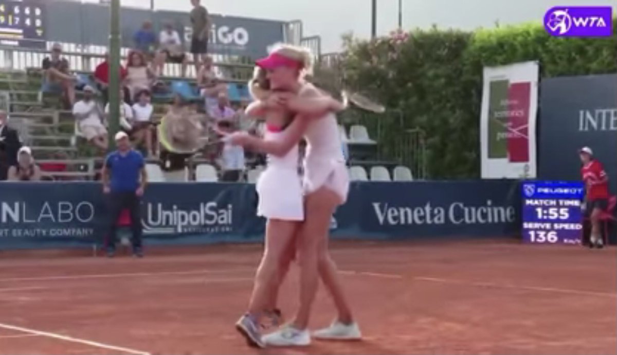 Ouiiii! Première finale WTA (250.000 $) à Palerme et premier titre, en partenariat avec Erin Routliffe, grâce à un beau succès (7/6 4/6 10/4) contre la paire Dzalamidze/Rakhimova. Beaucoup de tension mais nous sommes parvenues à gérer la situation 🙂💪🏻! <a href="/WTA/">wta</a> <a href="/LadiesOpenPA/">Palermo Ladies Open</a>