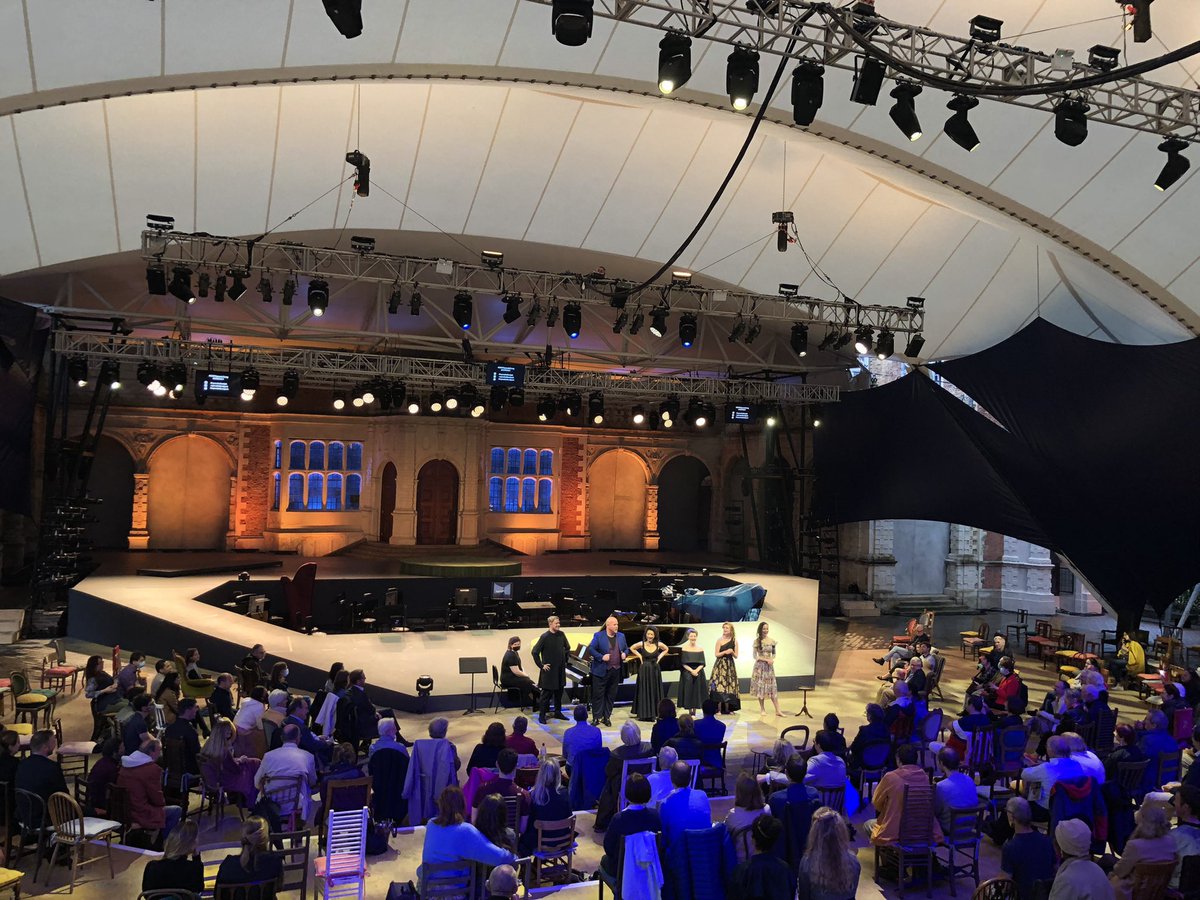 Rain? What rain? Joyous evening <a href="/operahollandpk/">Opera Holland Park</a> with Opera in Song. The Diary of One Who Disappeared <a href="/nickythespence/">𝐍𝐢𝐜𝐤𝐲 𝐒𝐩𝐞𝐧𝐜𝐞</a> <a href="/perezalicious/">d. perez</a> <a href="/BarronFleur/">Fleur Barron</a> <a href="/CharlotteBadham/">Charlotte Badham</a> <a href="/SopranoIsabelle/">Isabelle Peters</a> @LottieLBowden &amp; <a href="/julienvmnz/">Julien Van Mellaerts</a>