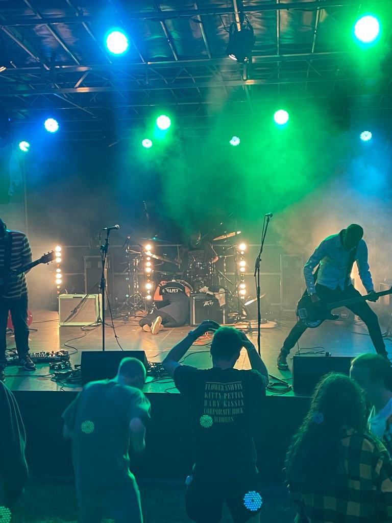 TheeTelepaths's tweet image. So good to be back on stage #livemusic #musicbarn #psychrock