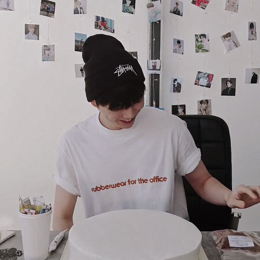 좀 늦었는데 .. ( 미안해여..  난 정말 바쁨 ㅠㅠ)
녤아 2주년 솔로 데뷔 축하해♡!
시간이 빠르게 지나갔네 ㅎㅎㅎ 데뷔 쇼케이스는 마치 어제처럼 느껴🥺 ㅠㅠㅠㅠㅠ
앞으로 다니티함께 꽃길만 걷고 많이 많이 행복하자! 잘 부탁해💘💘💘 넘 사랑해!