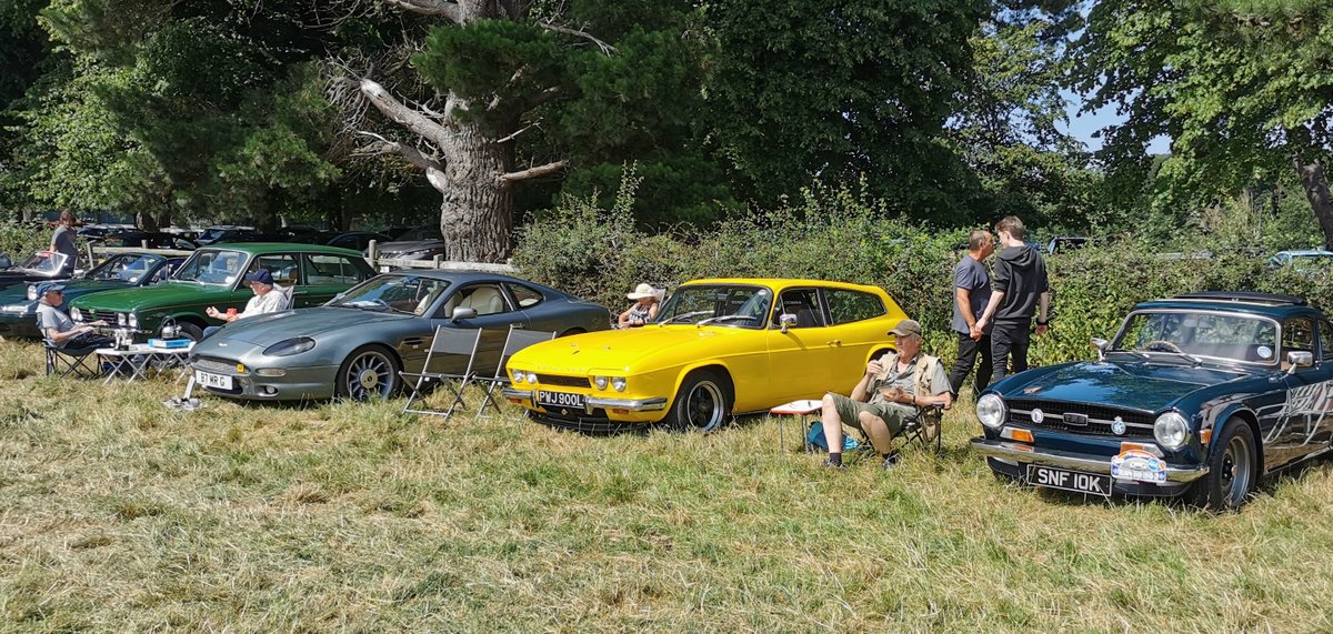 HiKennys's tweet photo. Funny how some cars look like their owners. #Bodrhyddan #NotSetUp https://t.co/6ii9pjC7LO