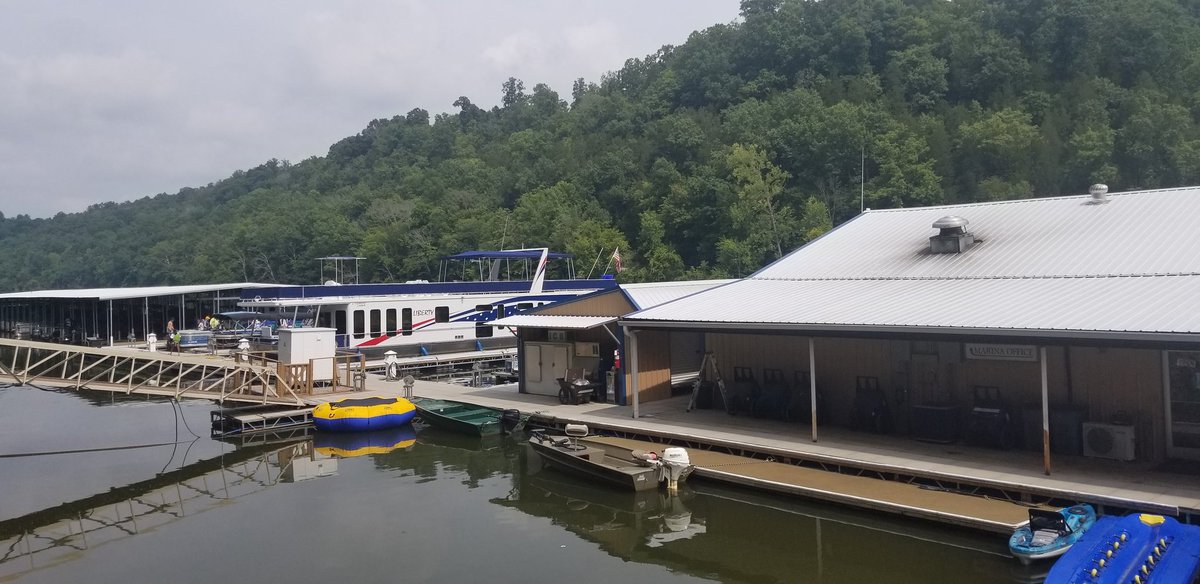 knoxroadtripper's tweet photo. Wonderful morning checking out Eastport Marina on Dale Hollow Lake in Pickett County. Such a beautiful spot. #lake #travel https://t.co/8k1IL8V6O3
