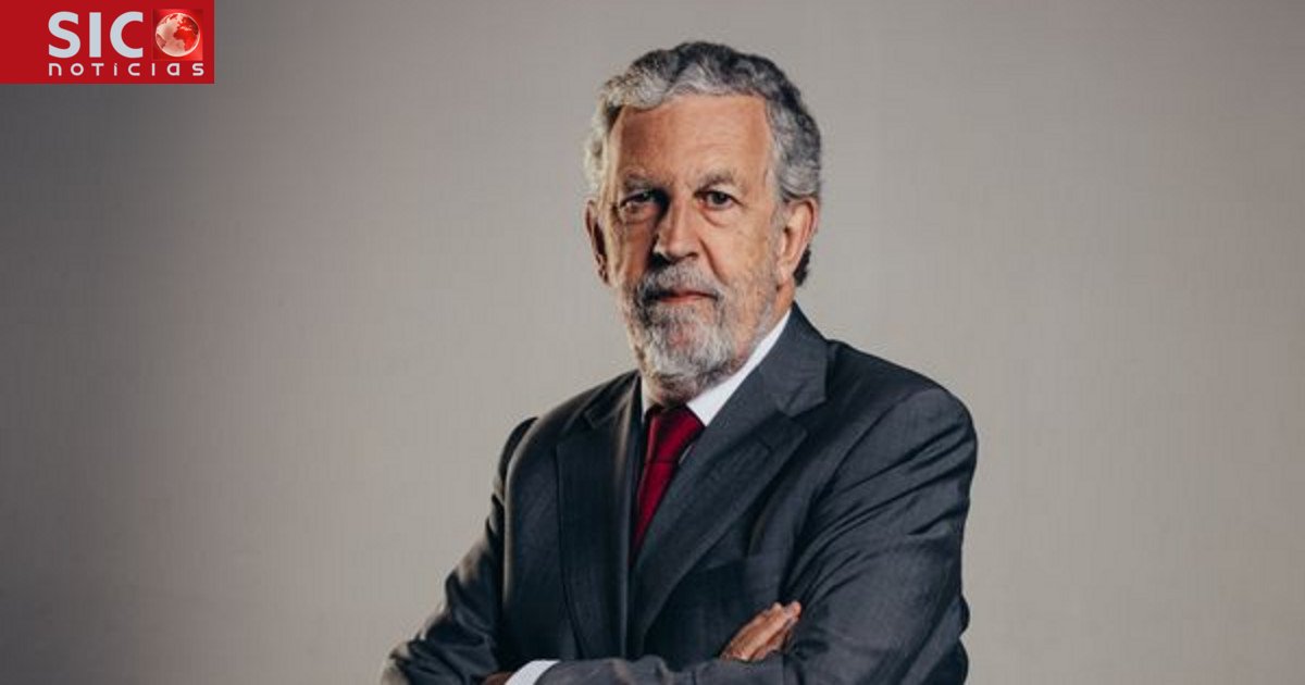 farinha (@lsthisrealife) on Twitter photo É um pouco cringe a <a href="/SICNoticias/">SIC Notícias</a> andar a falar muito no Otelo terrorista e pouco no Otelo garante da revolução de Abril, quando todas as terças-feiras tem um fundador de uma organização terrorista de extrema-direita a fazer comentário político É um pouco cringe a <a href="/SICNoticias/">SIC Notícias</a> andar a falar muito no Otelo terrorista e pouco no Otelo garante da revolução de Abril, quando todas as terças-feiras tem um fundador de uma organização terrorista de extrema-direita a fazer comentário político
