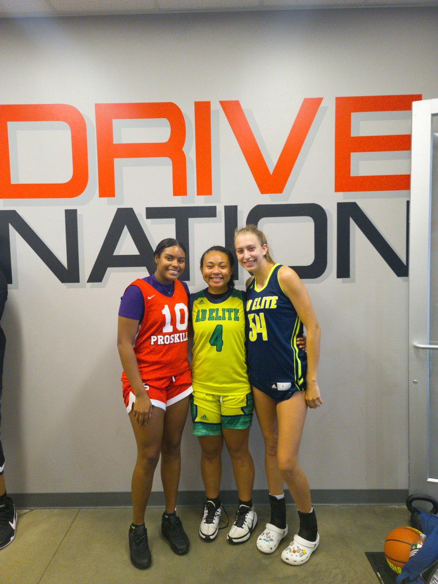RouseGirlsBball's tweet photo. So proud of these seniors…. Working hard to prepare for the upcoming season! They definitely have the DRIVE! https://t.co/Ken9HJizAE