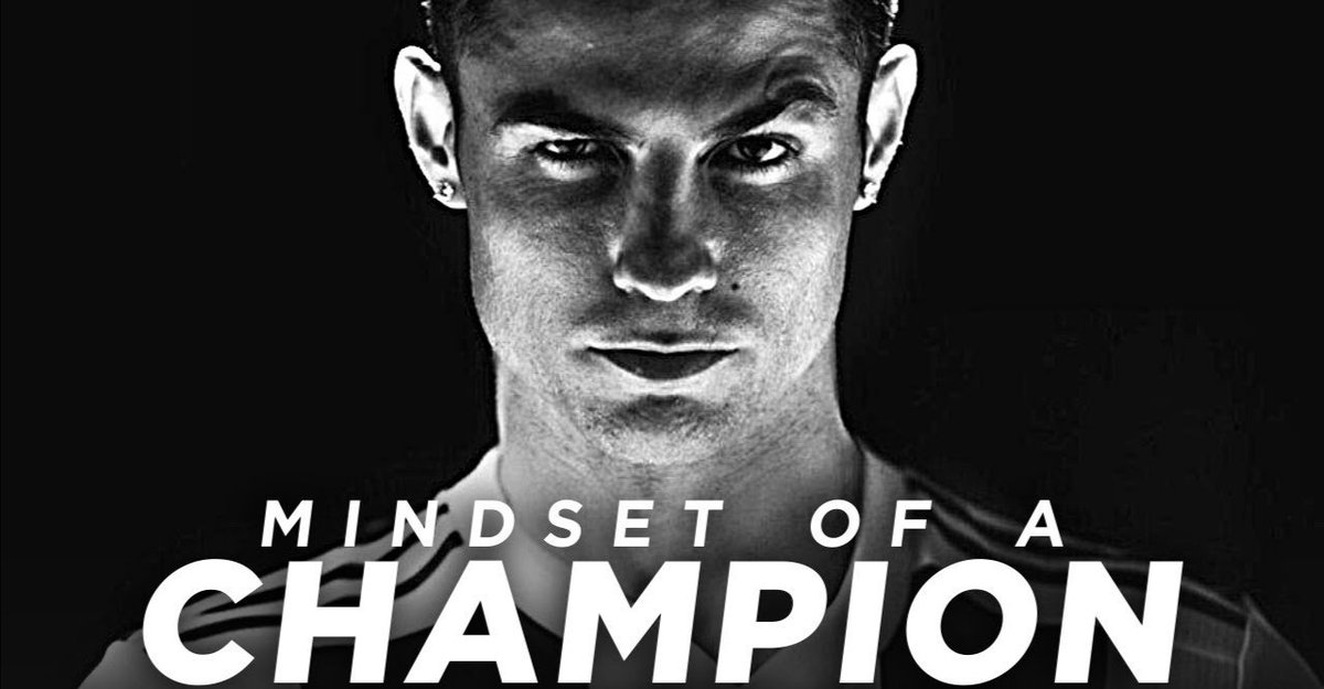 FuttyFan's tweet photo. That Fencing Athlete Doing the siuuu is so wholesome. Shows whatever you do, you can apply the Ronaldo mindset and be great. It don't matter if its Sport, business, studies. More than just a sportsperson 🐐 https://t.co/DLFPd5xnaq