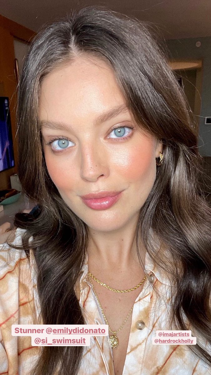 emilydidosource's tweet photo. #EmilyDiDonato getting ready for #SISwimsuit 2021 launch party in Florida 🧡 https://t.co/xdoj2C1xq2
