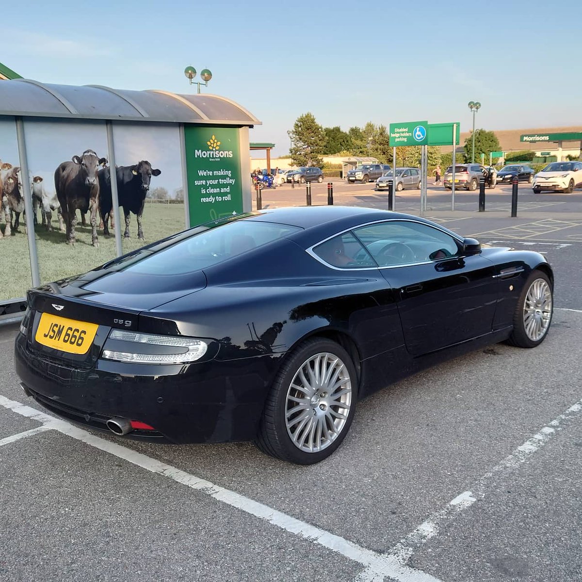 DB_Trophy's tweet photo. DB9 spotted in Scotland while out and about ππ΄σ §σ ’σ ³σ £σ ΄σ Ώ
#astonmartin #db9 #scotland #nc500 #nc500route #dbtrophy #Carspotting #alness https://t.co/R3mCm6uARY