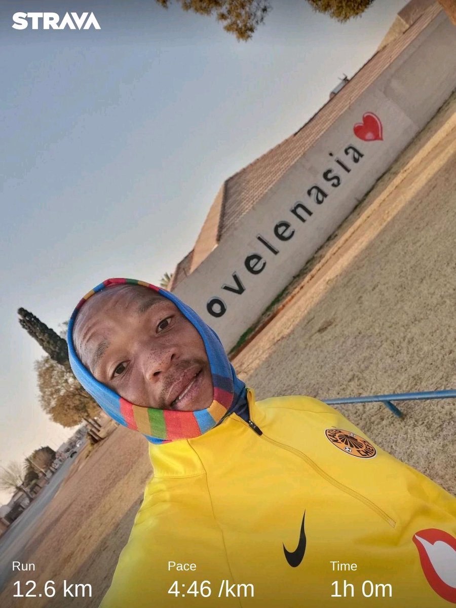 Jayce_Comforts's tweet photo. I did the streets of Lenasia this evening
So anyone around this place let's team up for runs I'll be here until the end of Oct
#FetchYourBody2021
#runningwithTumisole
#YouRestYouRust
#90dayswithoutsugar https://t.co/4FlzwWuxrZ