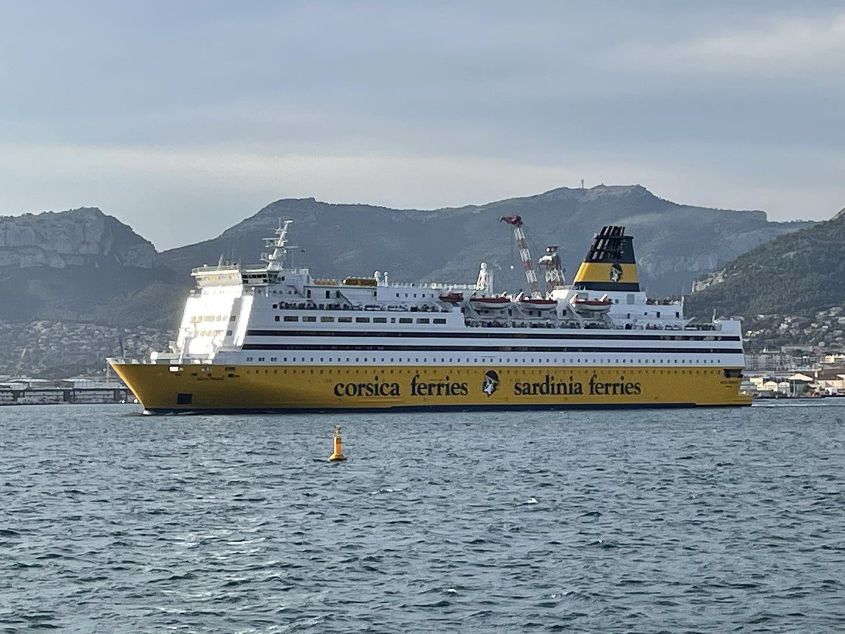 Ports Rade de Toulon (@portsradetoulon) on Twitter photo #welcome en #RadeToulon au MEGA REGINA dernier arrivé dans la flotte <a href="/Corsicaferries/">Corsica Ferries</a> Ce navire nouvelle génération d’une capacité de 2500 passagers est équipé de filtres à particules & du branchement électrique à quai 👏 #transitionecologique #ferry #port #welcome en #RadeToulon au MEGA REGINA dernier arrivé dans la flotte <a href="/Corsicaferries/">Corsica Ferries</a> Ce navire nouvelle génération d’une capacité de 2500 passagers est équipé de filtres à particules & du branchement électrique à quai 👏 #transitionecologique #ferry #port