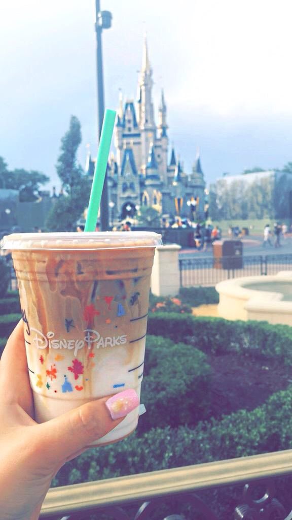 notcalder92's tweet photo. Coffee and cinnamon sticks … minutes before the show starts . #sunsetfestFl https://t.co/RFF0tsm1gH