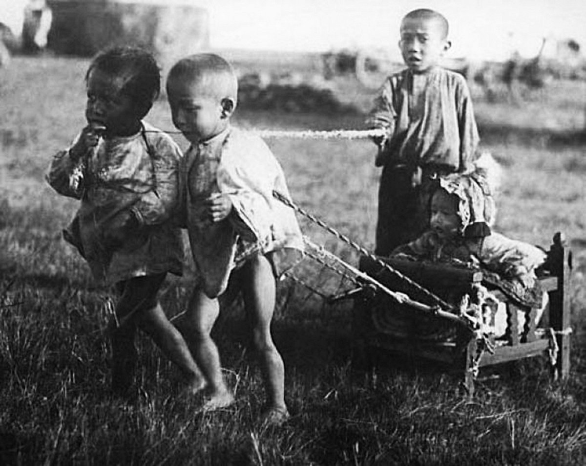 Как жили дети в 1930 годы. Голод в Казахстане 1921-1922. Голод в Казахстане 1931-1933. Голодомор в Казахстане 1931-33.