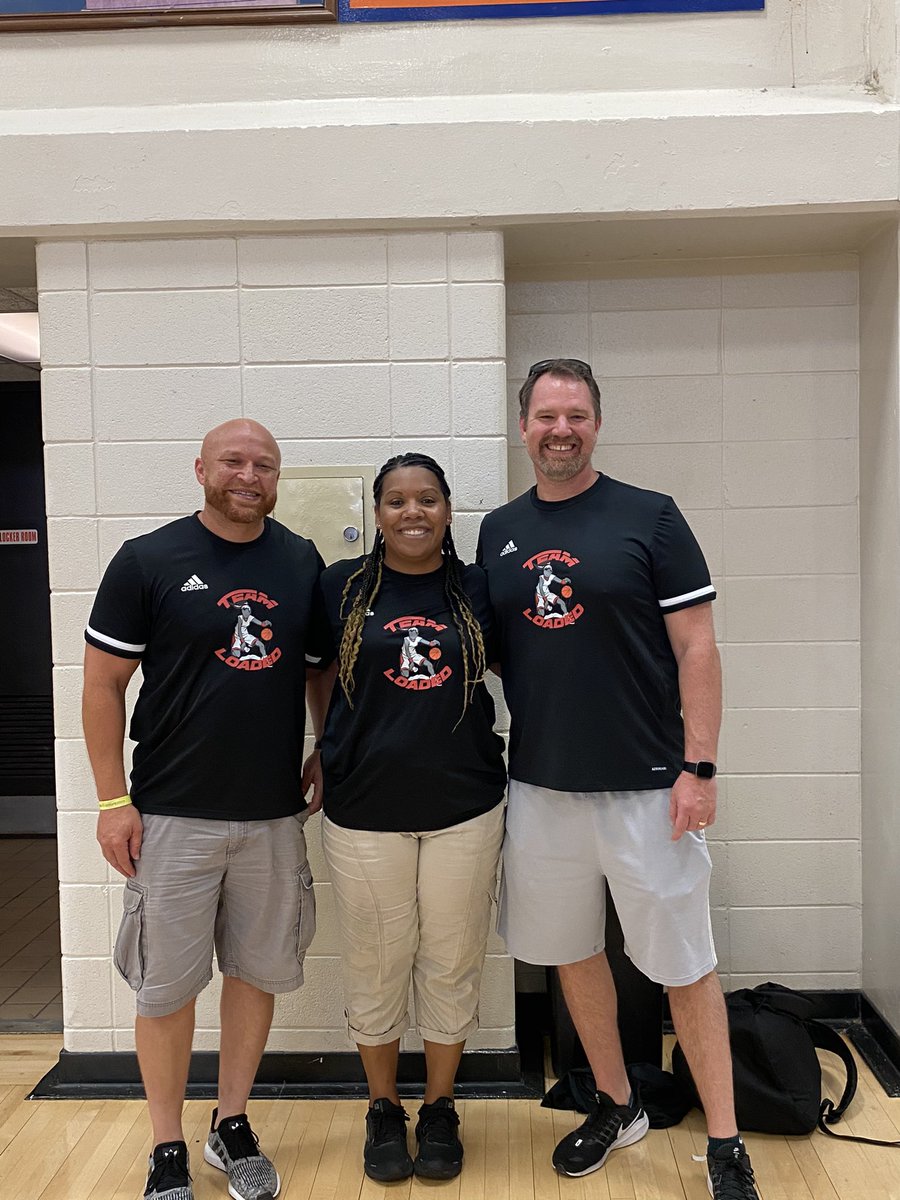 CvaGirls's tweet photo. So proud of our girls and coaches! They continued to grind all weekend and finished with a win over Lakeview 47-42! @Natalie_Bell_ 13 @JaydaJonez2 8  @KennedyHancock6 6  @_jadamorgan 5     @CourtneyCregger 5 @myla_green2023 4.  @mahood_emily 4                  @bellahillll 2 https://t.co/aFYo5UAcgB