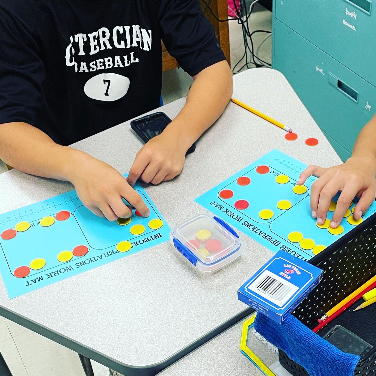 SmithCurriculum's tweet photo. Integer Operations- Intro is always Sea of Zeros (@mathequalslove) which proved to really help as students were seeing the connections.
Followed up by playing Close to 100 &amp; Close to Zero (https://t.co/cFLhemUiVp) to practice adding and subtracting positive and negative numbers. https://t.co/r9lYoo5qPk