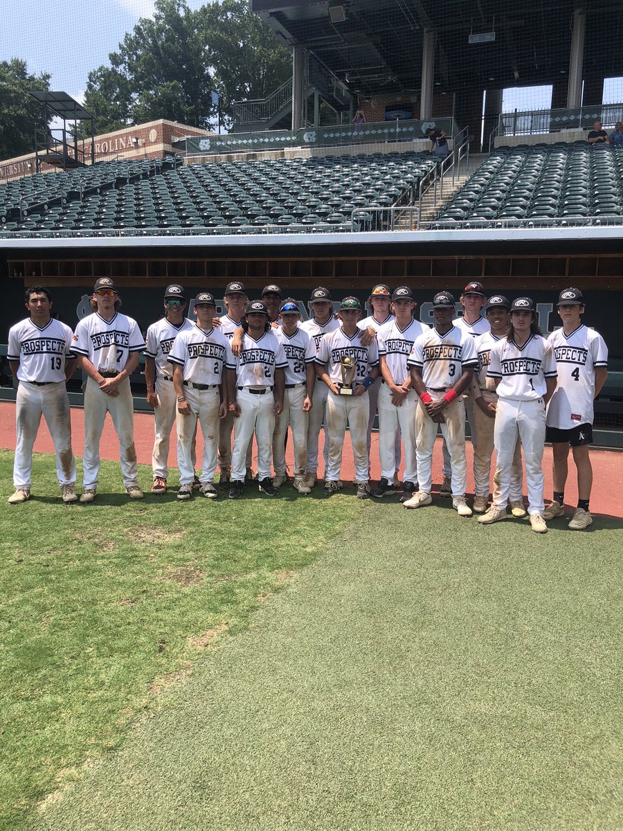 Congrats to <a href="/YetiSelect/">Yeti Select Baseball</a> on taking home the 16u #DBWorldChampionship taking down a tough <a href="/RawlProspectsMD/">Rawlings Prospects - MD</a> squad. Congrats to winner and runner up!