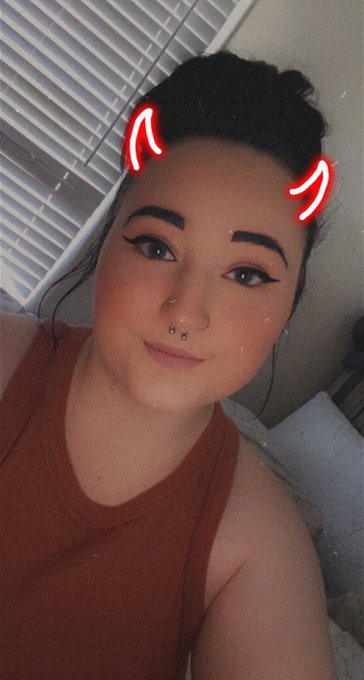 Good afternoon babes ❤️❤️ https://t.co/2LhtKETTIh<a href="/tag/newprofilepic"class="tags"><span>#newprofilepic</span></a>