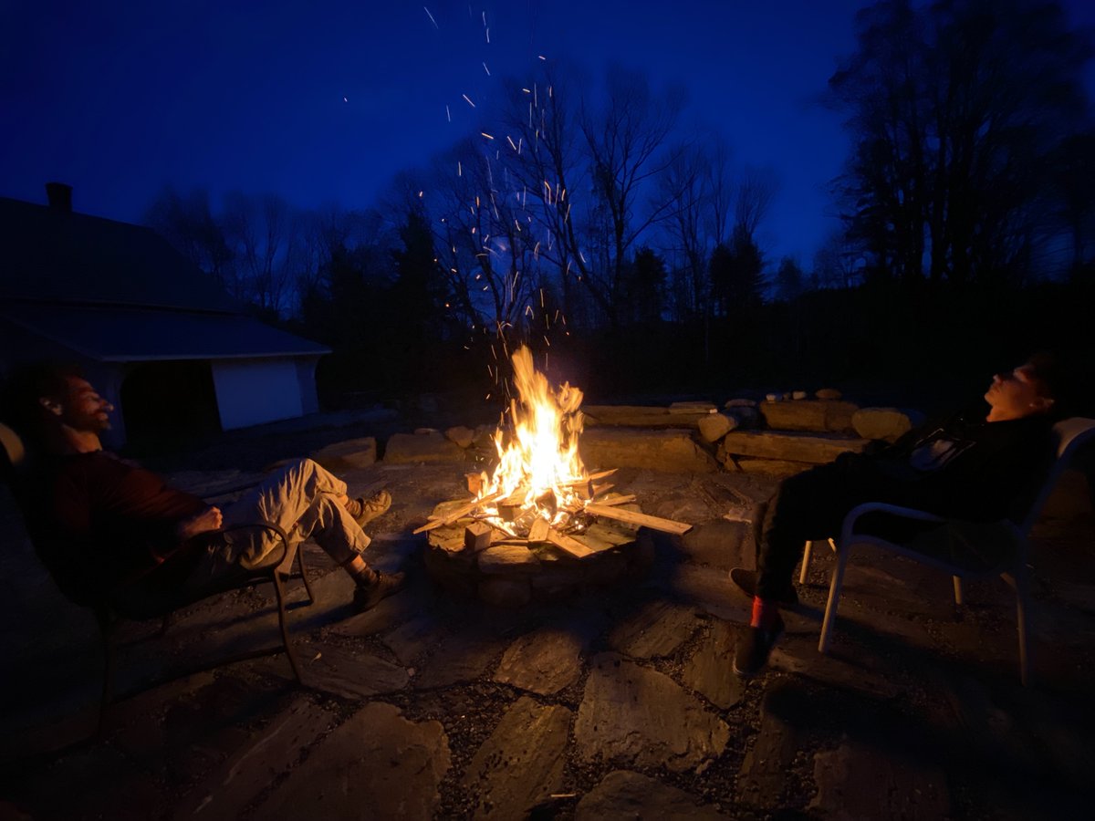 BlueFlyerFarm's tweet image. New Website, and new available dates to rent our Farmhouse! BlueFlyerFarm.com for the perfect season in #Vermont #RusticFarmhouse #KillerHills #bikenyc
