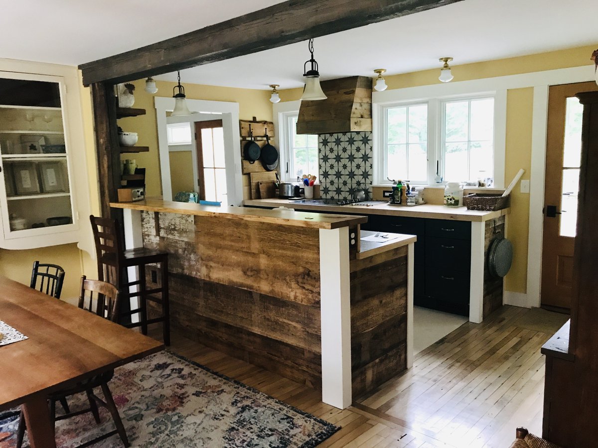 BlueFlyerFarm's tweet image. New Website, and new available dates to rent our Farmhouse! BlueFlyerFarm.com for the perfect season in #Vermont #RusticFarmhouse #KillerHills #bikenyc