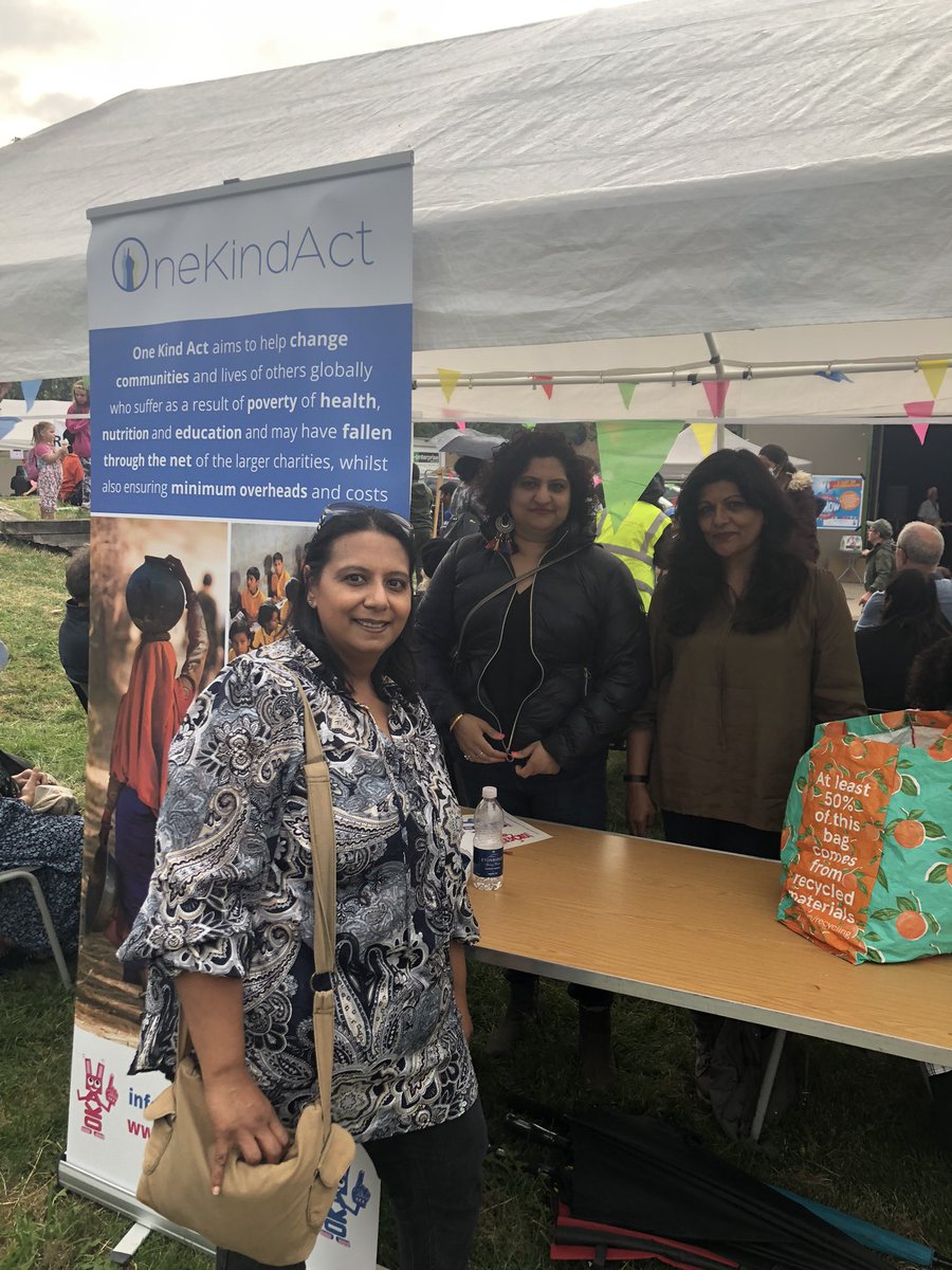 redcupcafeuk's tweet photo. Wow 🤩 what an absolutely brilliant day!! #Harrow did what it does best; it came together as one, all in the name of @KitchenLondons ❤️Definitely have to be repeated next year 🌟 #charity #donation #endfoodpoverty #MadeInHarrow #hospitality #festival https://t.co/7knIgXQYr1