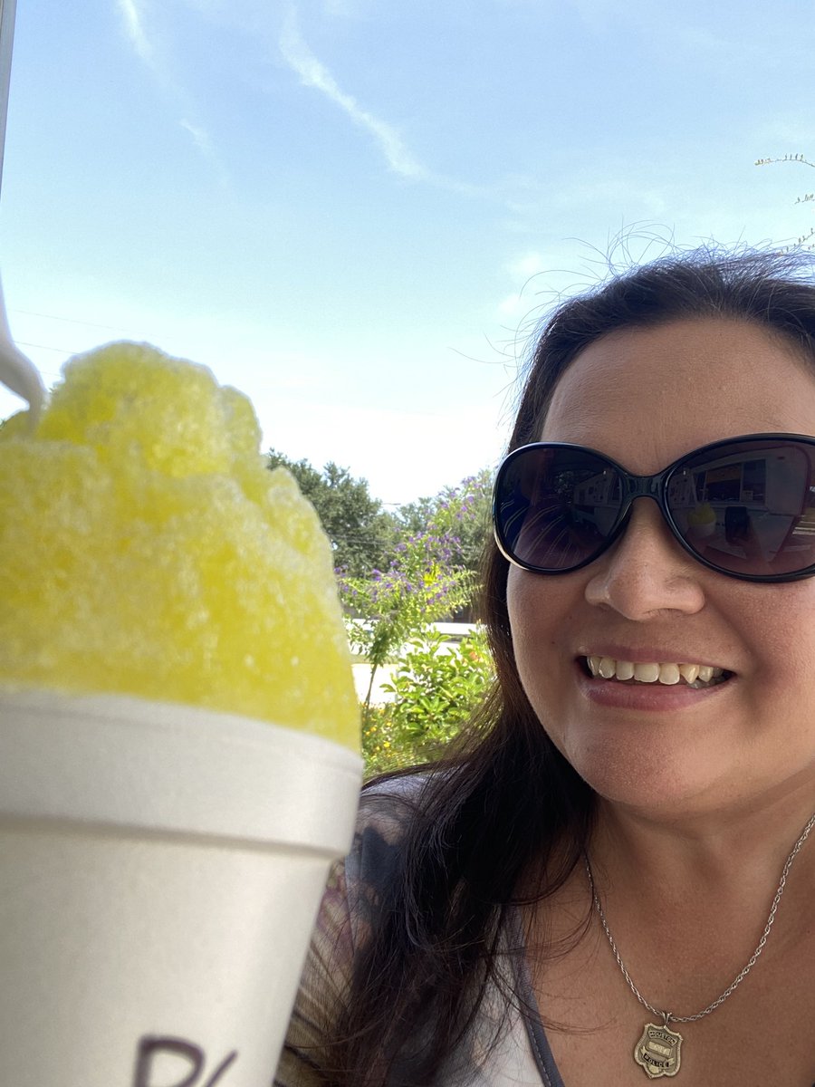 katerry216's tweet image. Enjoying a cool treat on a hot Sunday afternoon #wcesummer