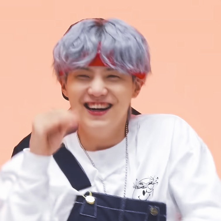 yoongisarchive's tweet photo. https://t.co/Qs0RpMlELG