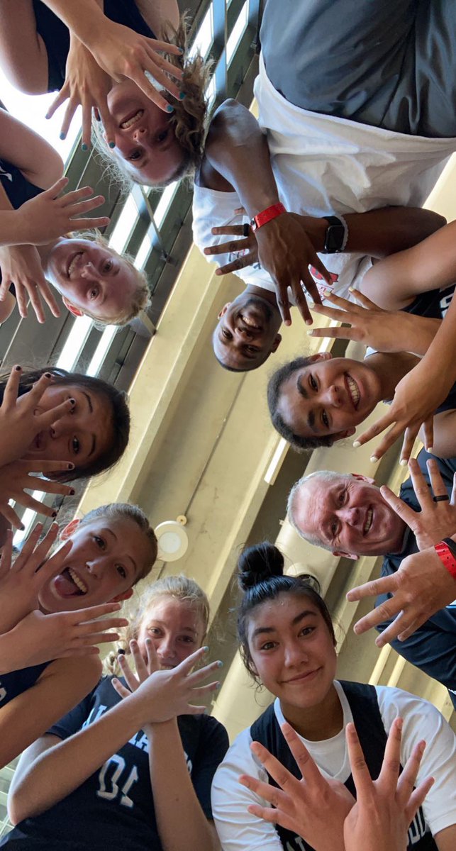 JamColorado's tweet photo. We picked up a big win over a good KC Eclipse team to end up 4-0 in pool play in @USJN Mtn Madness. Off to the semi’s tomorrow! 💪🏾🏀 @RHSLadyHoops @RHSRIDERS @The_JT_Breeze @PGHColorado https://t.co/5PnjFpz0Xu