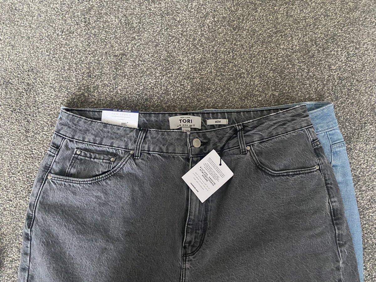 SonamKaurS's tweet image. @ASOS @newlook @NewLookHelp Not quite sure how you can justify almost a whole inch missing from a pair of jeans! No wonder women are so insecure!! #dobetter #wrongsize