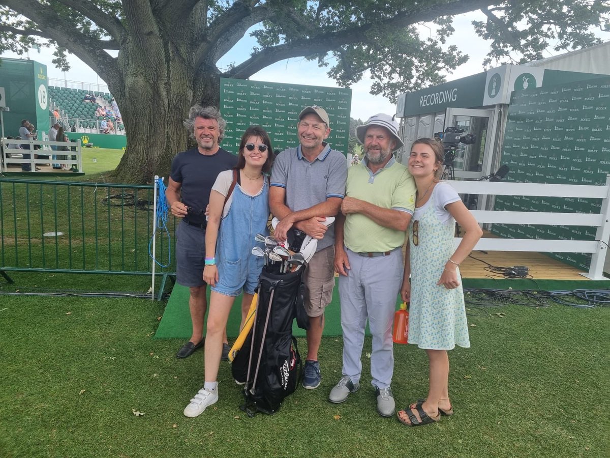 EalingProShop's tweet photo. What a treat to play in #SeniorOpen at #Sunningdale with my daughters watching the old man chop it round..(nothing new there!)..but the venue was simply first class as is the winner! #stevedodd 👏👏 https://t.co/cykcLF074j