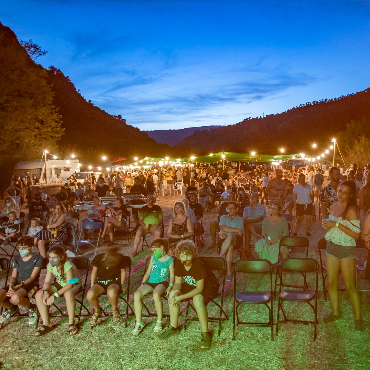 el9nou_vor's tweet photo. 📰 #TITULARS 👉 Èxit de públic als nous festivals a banda i banda del #Montseny: el #Tagafest, a #Tagamanent, i el #FestiBalmes, a #Palautordera 🗞 Més informació a @el9nou_vor d'aquest #dilluns, al vostre quiosc o llibreria del #VallèsOriental https://t.co/w3BBTwYRzW