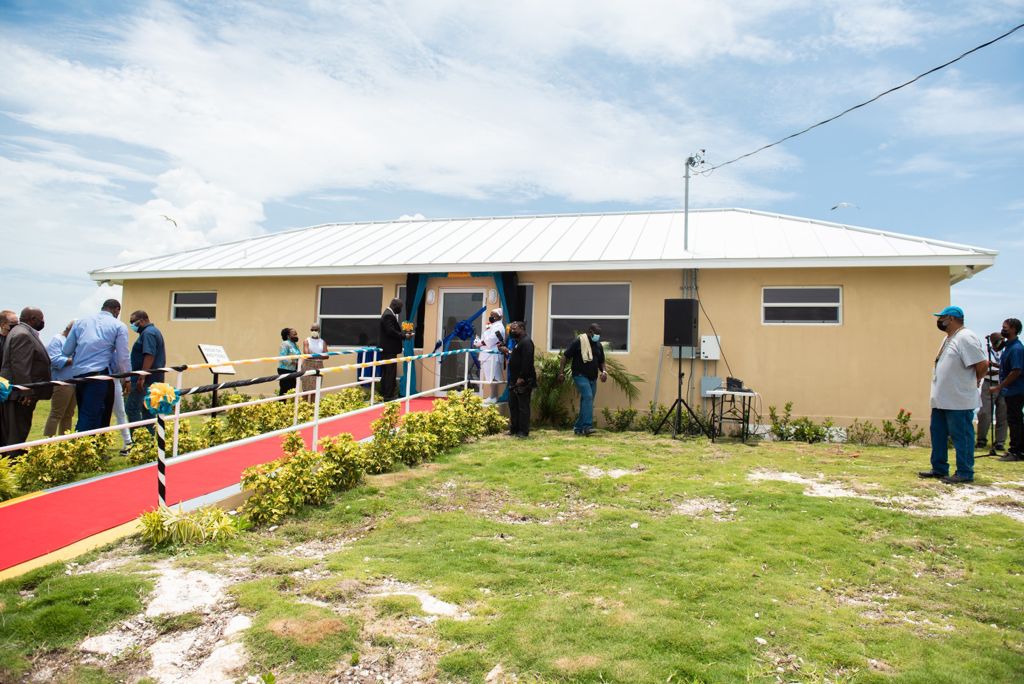 PMDeliveryUnit's tweet image. Two clinics were commissioned in High Rock &amp;amp; McLean&apos;s Town, Grand Bahama on Friday, representing a &quot;significant milestone&quot; in the reconstruction of the island post-Hurricane Dorian, said @minnis_dr. Repairing health facilities is a strategy of the #ReconstructionKeyPriority.
