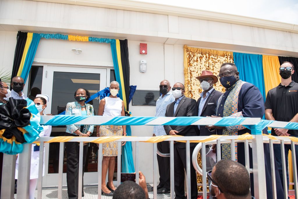 PMDeliveryUnit's tweet image. Two clinics were commissioned in High Rock &amp;amp; McLean&apos;s Town, Grand Bahama on Friday, representing a &quot;significant milestone&quot; in the reconstruction of the island post-Hurricane Dorian, said @minnis_dr. Repairing health facilities is a strategy of the #ReconstructionKeyPriority.