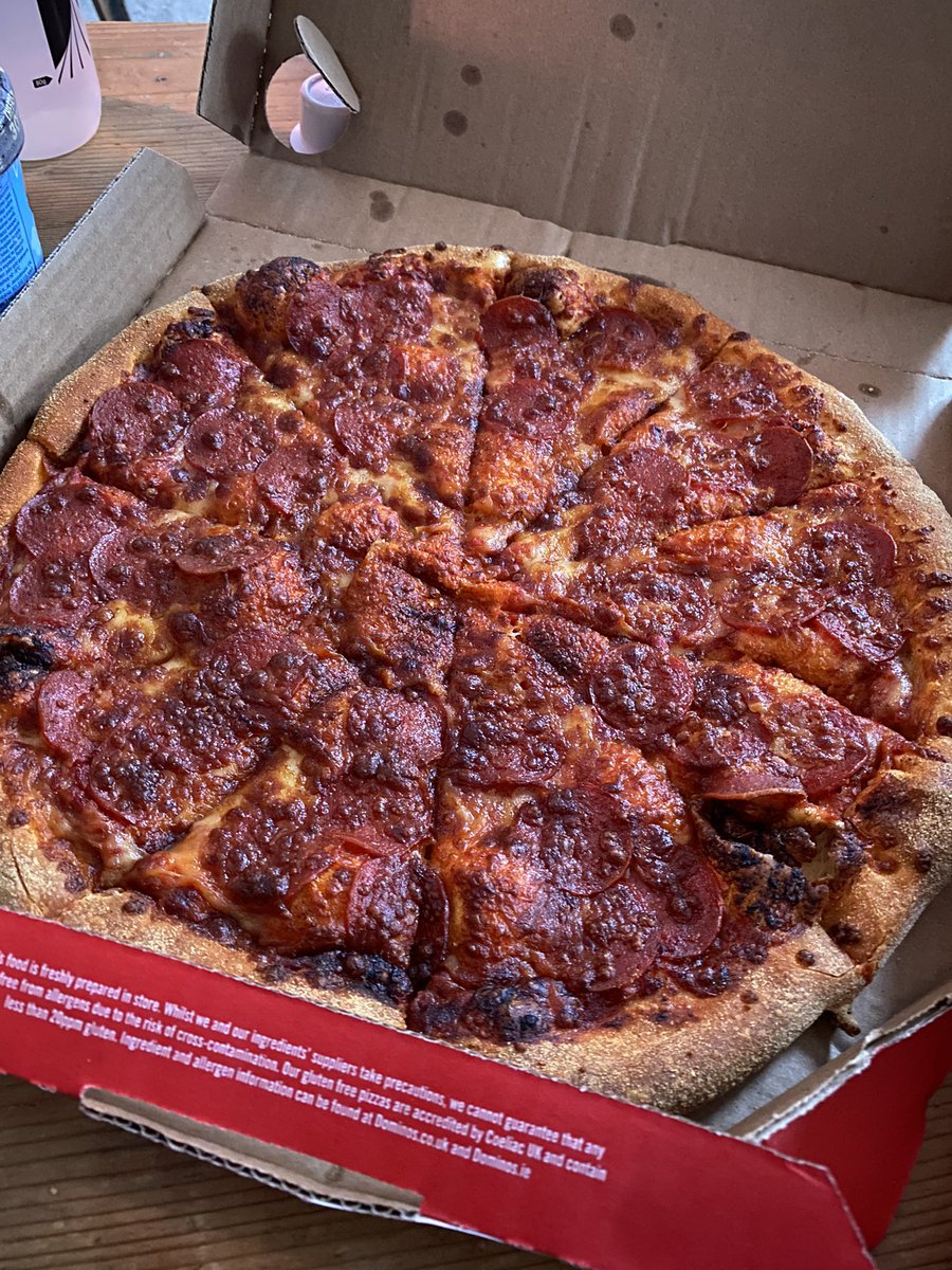 lowellmco's tweet photo. @Dominos_UK Some quality check. BURNT PIZZA!!!!!!! Absolutely shocking. @MetroUK @TheSun @thesunUKRPG https://t.co/lYuLPdhu8y