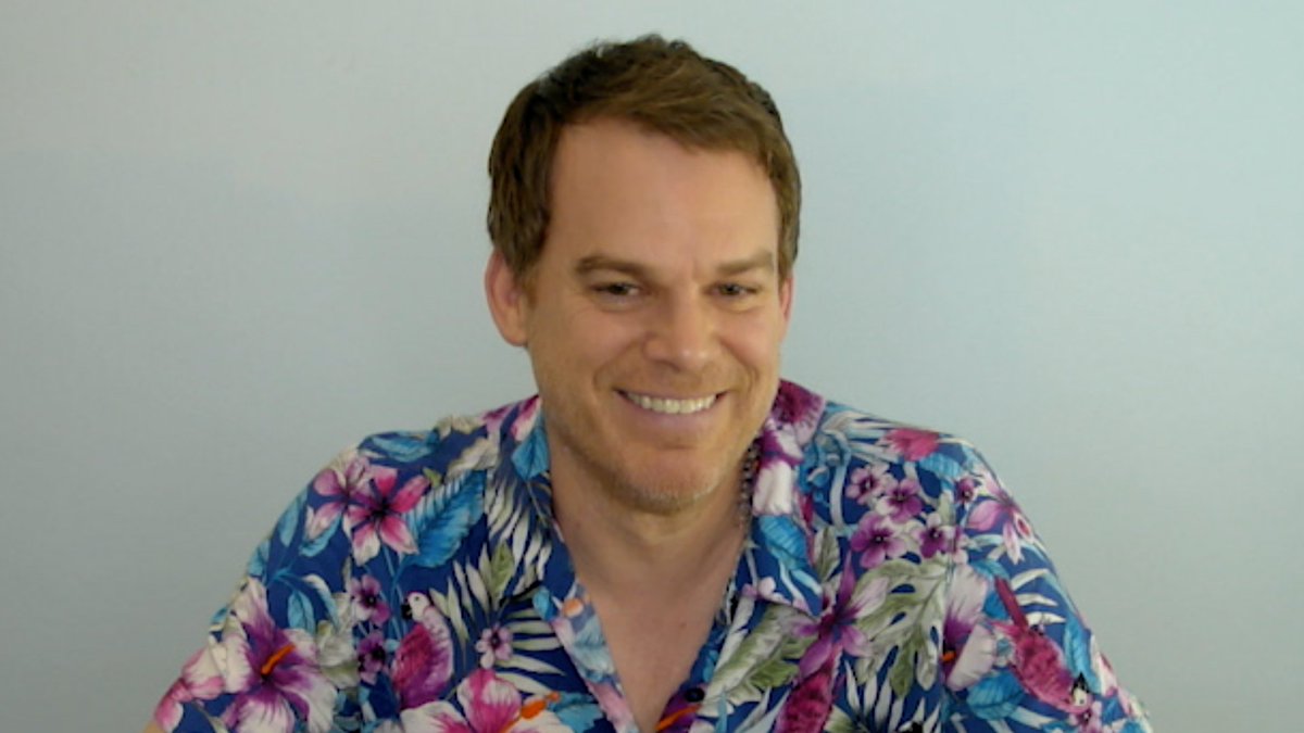 SHO_Dexter's tweet image. Our #ComicConAtHome panel starts NOW. Use the hashtag #DexterReturns to join the conversation! (And yes, that’s a Hawaiian shirt)