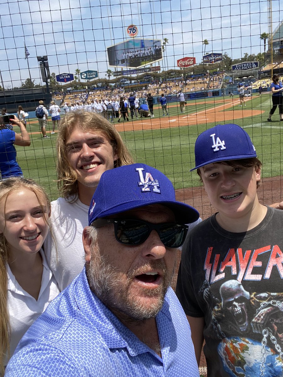 Dean Norris on X: Family day @Dodgers celebrating 40th anniversary of 1981  championship #Dodgers #GoBlue  / X
