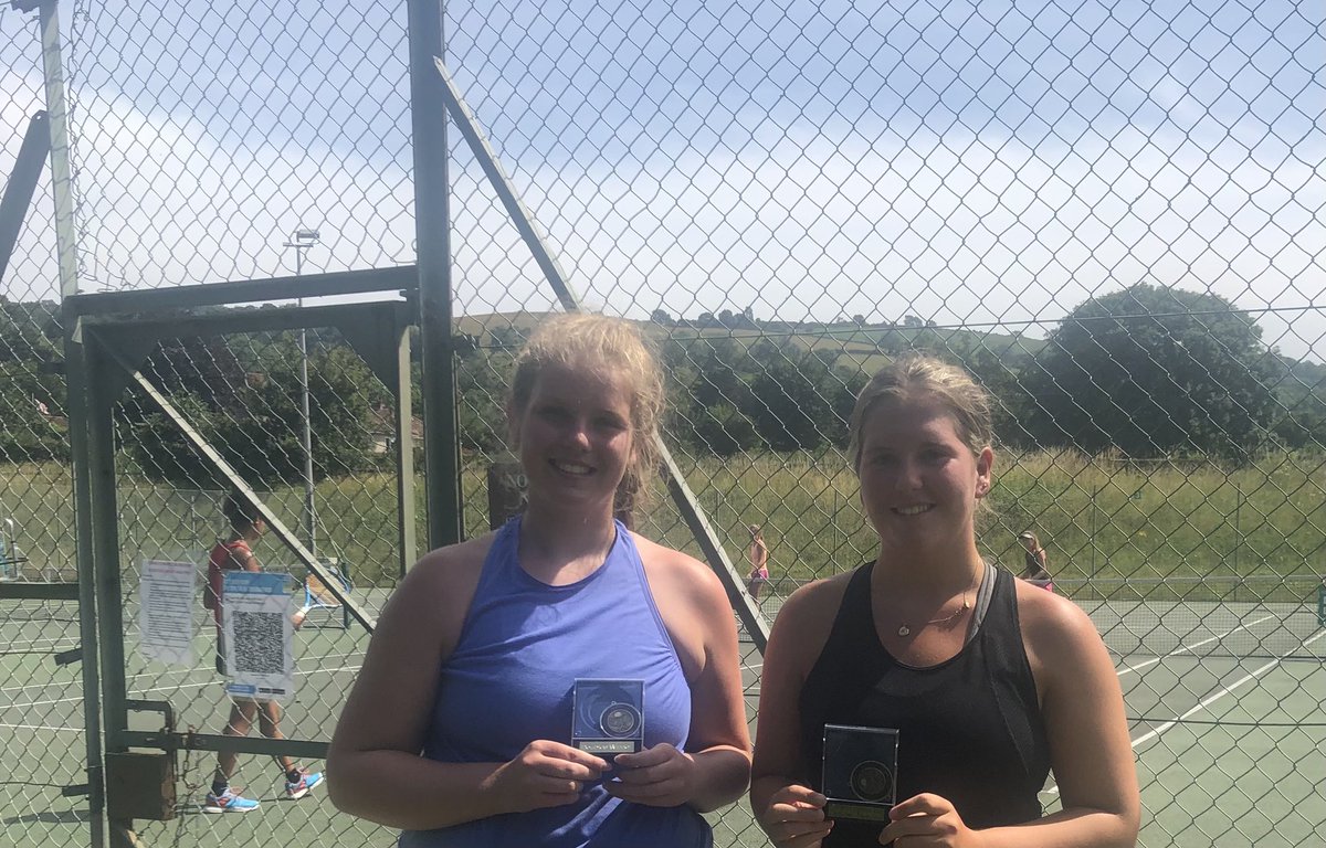 Great to take the win at Winscombe G3 with <a href="/caitlin28692942/">caitlin mcloughlin</a>