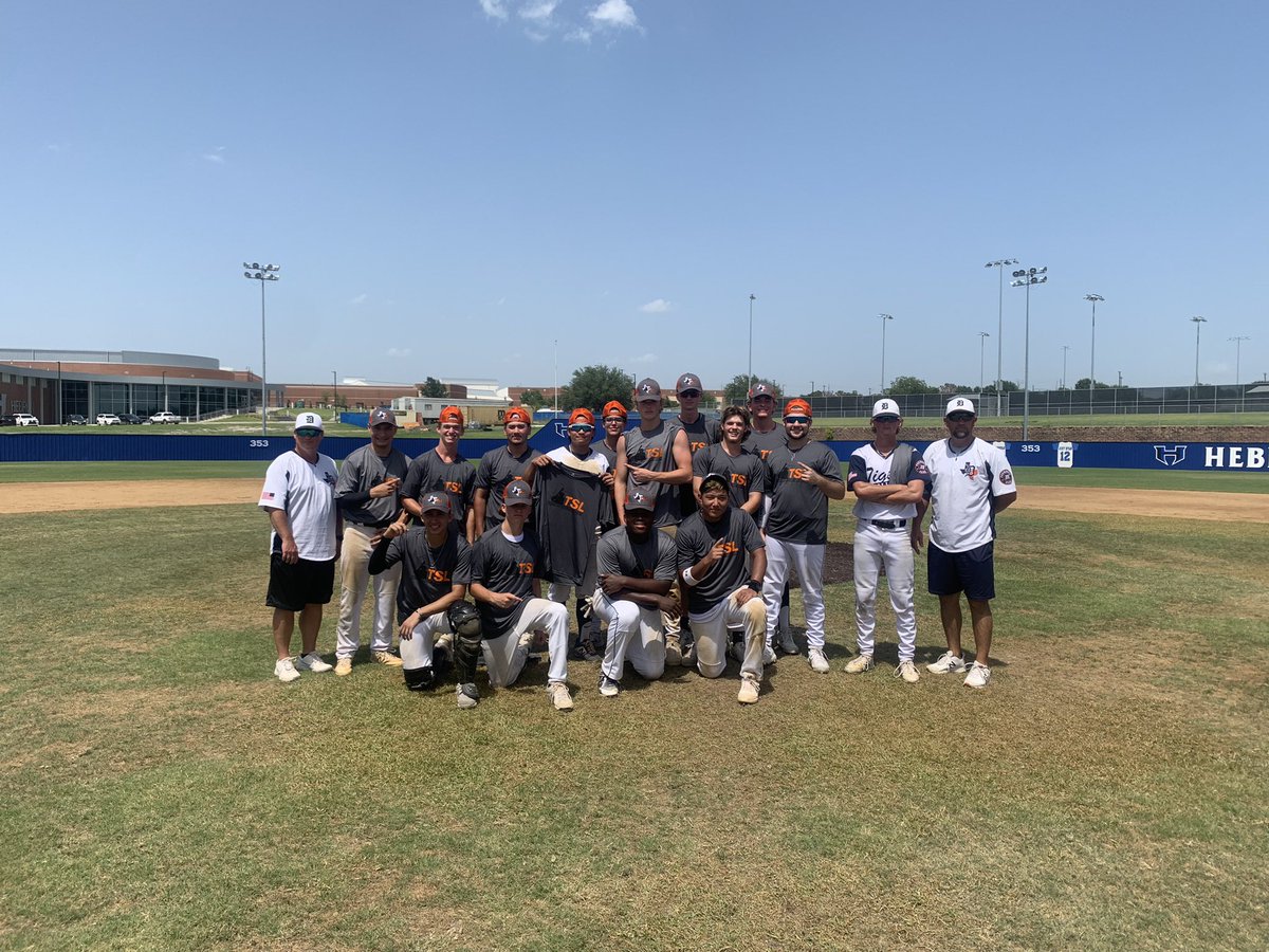 Team Showcase League tweet media