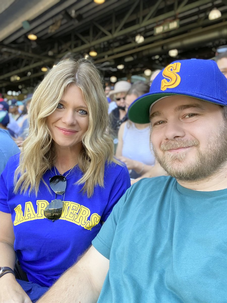 M’s game with my baby brother! #whereIRoot #SEAusRise