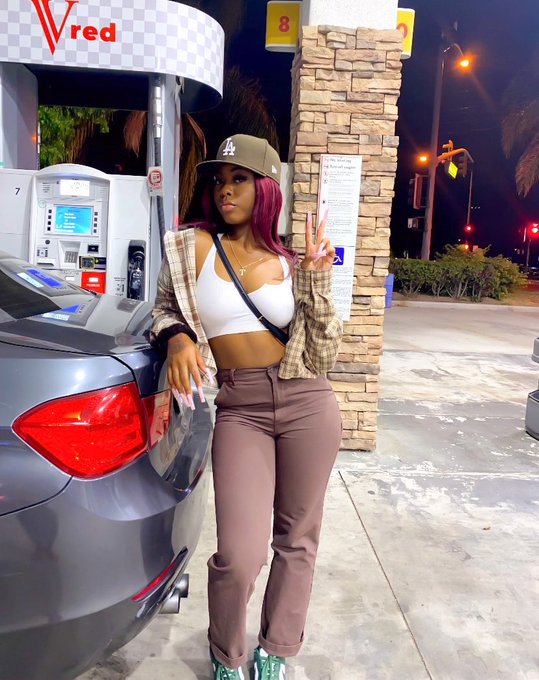 Watch t ☆ j's leaked NSFW photo on TwXstars